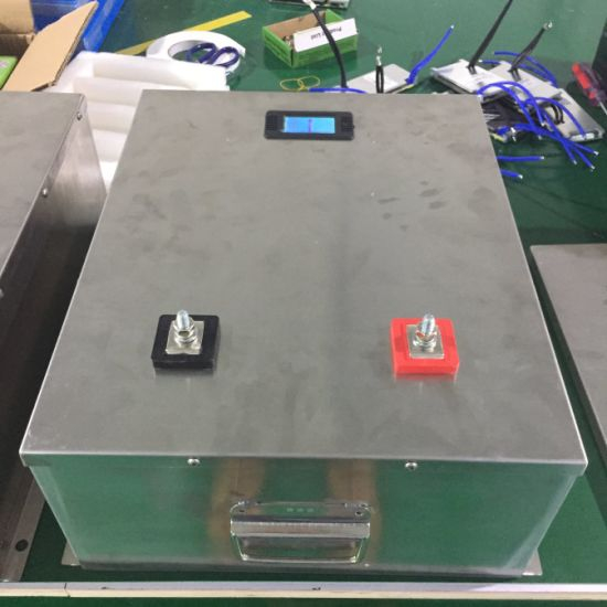 Nueva batería de iones de litio de grado a LiFePO4 400 Ah de 12 voltios para uso marino